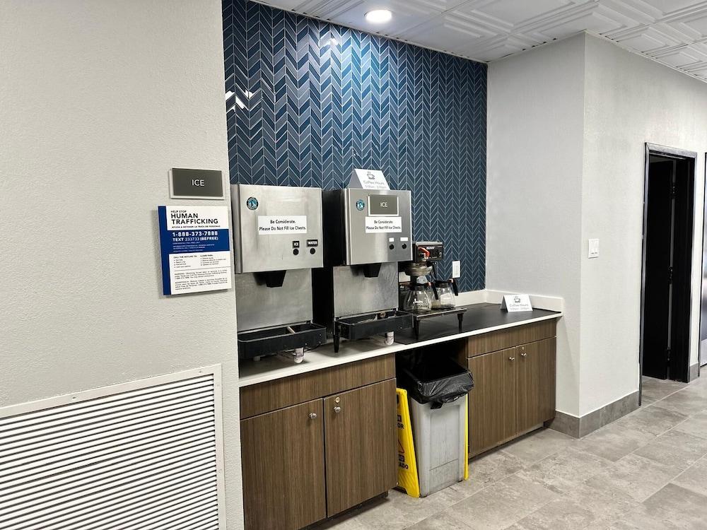 Motel 6 Mesquite, TX – Town East