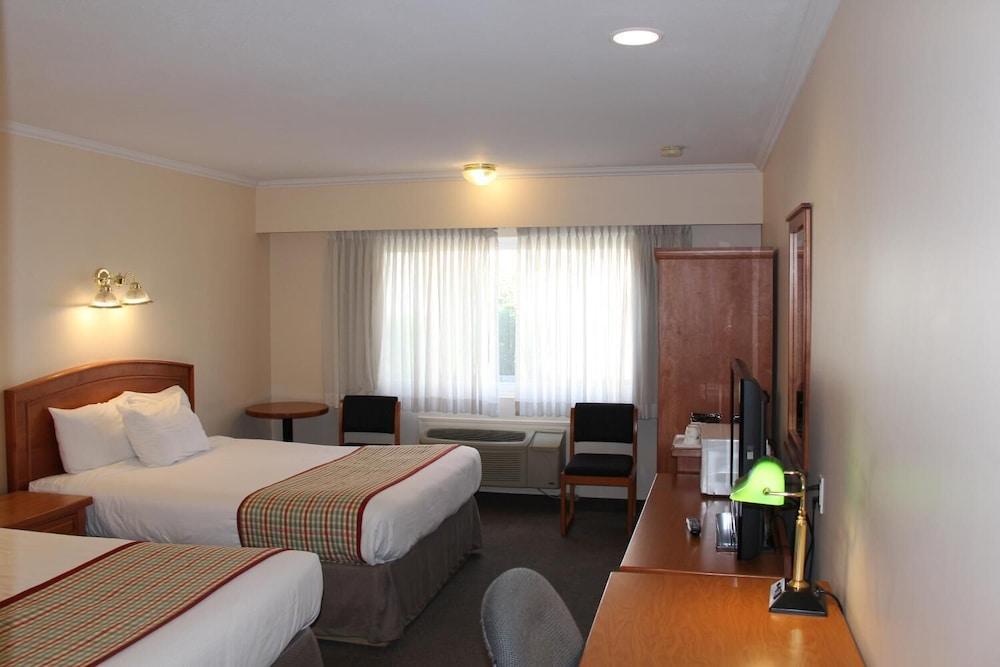 Travelodge by Wyndham Kamloops