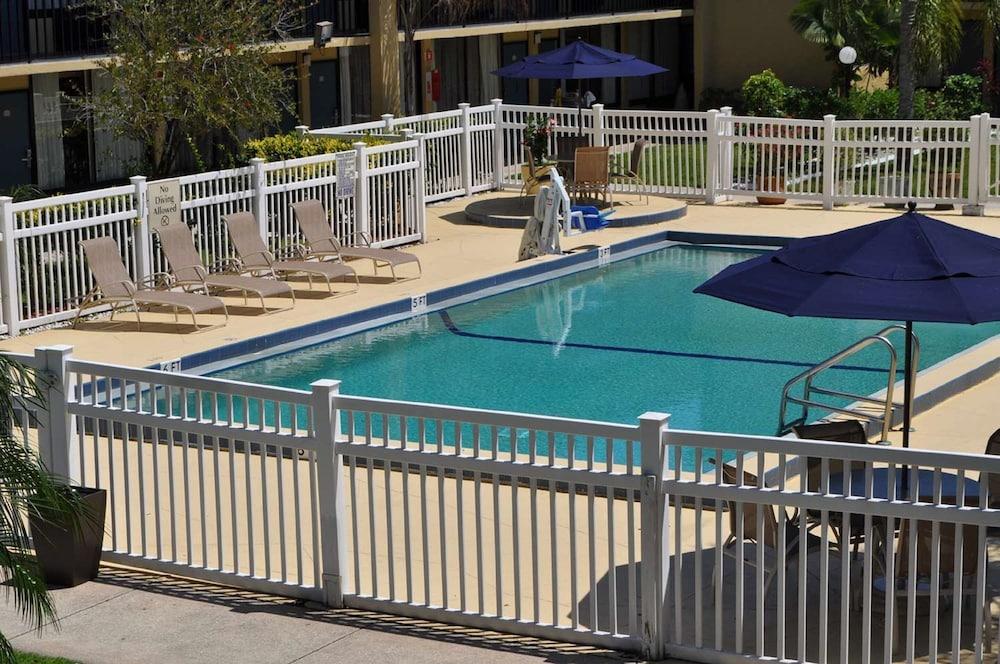 Ramada by Wyndham Cocoa