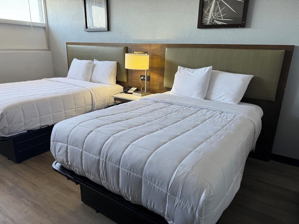 Suburban Studios Fairborn - Dayton