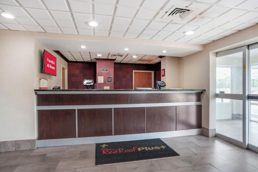 Red Roof PLUS+ & Suites Vicksburg