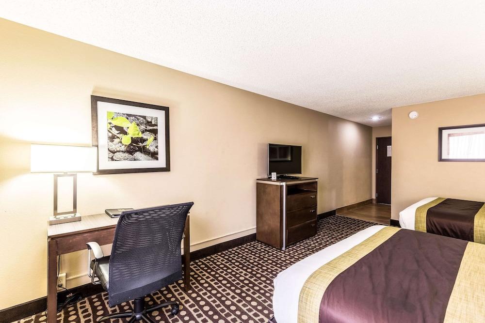 Quality Inn West Plains