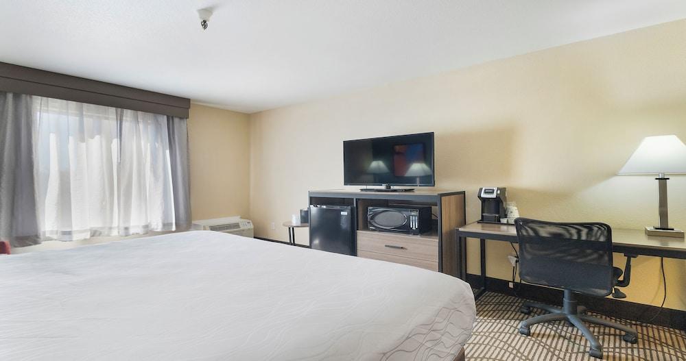 Best Western Plus Heritage Inn