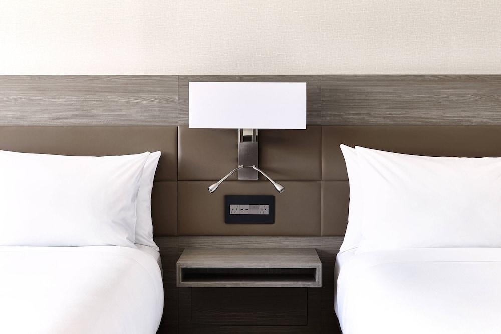 AC Hotel by Marriott Pleasanton