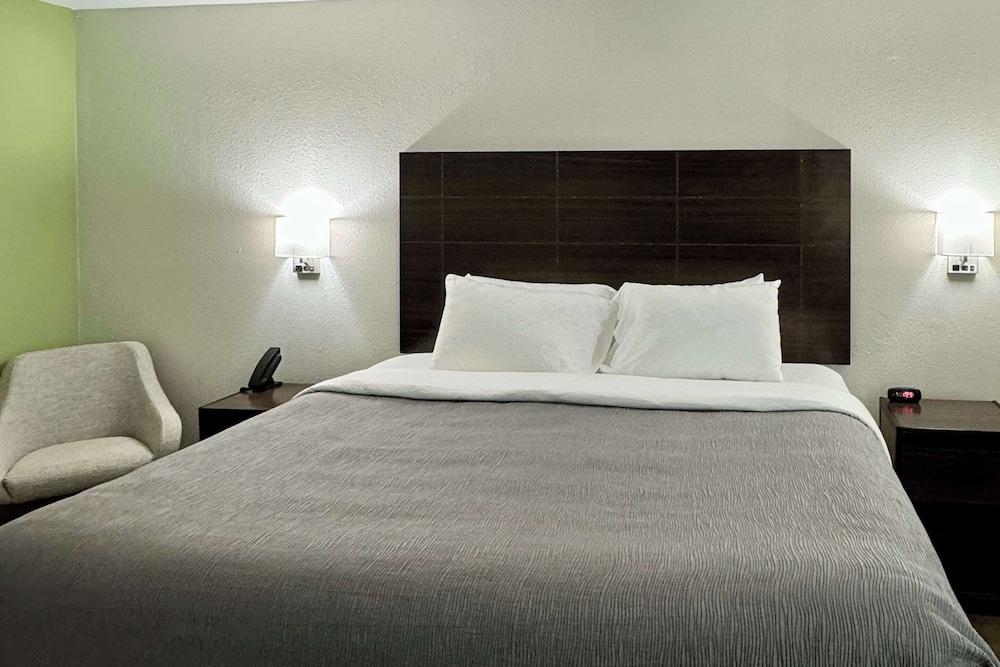 Quality Inn Sulphur - Lake Charles