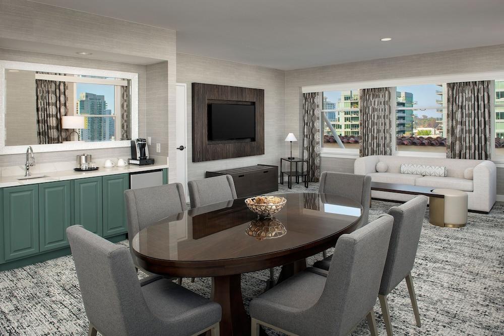 Courtyard by Marriott San Diego Downtown