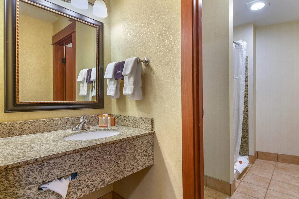 Kathryn Riverfront Inn, an Ascend Collection Hotel