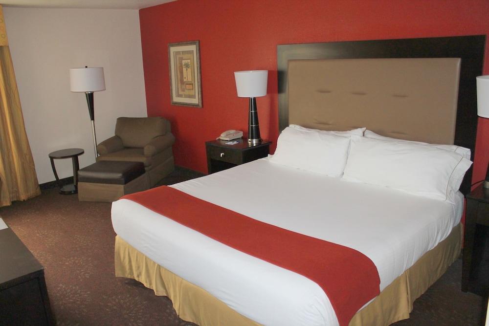 Holiday Inn Express Harlingen by IHG