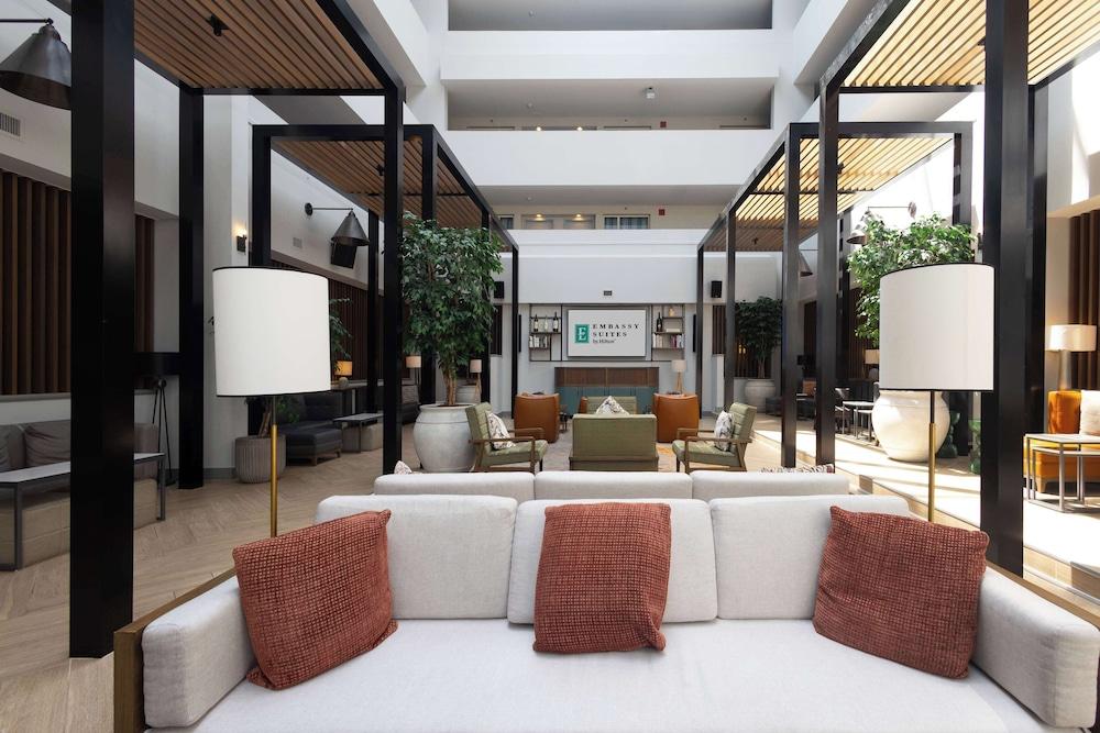 Embassy Suites by Hilton Philadelphia Valley Forge