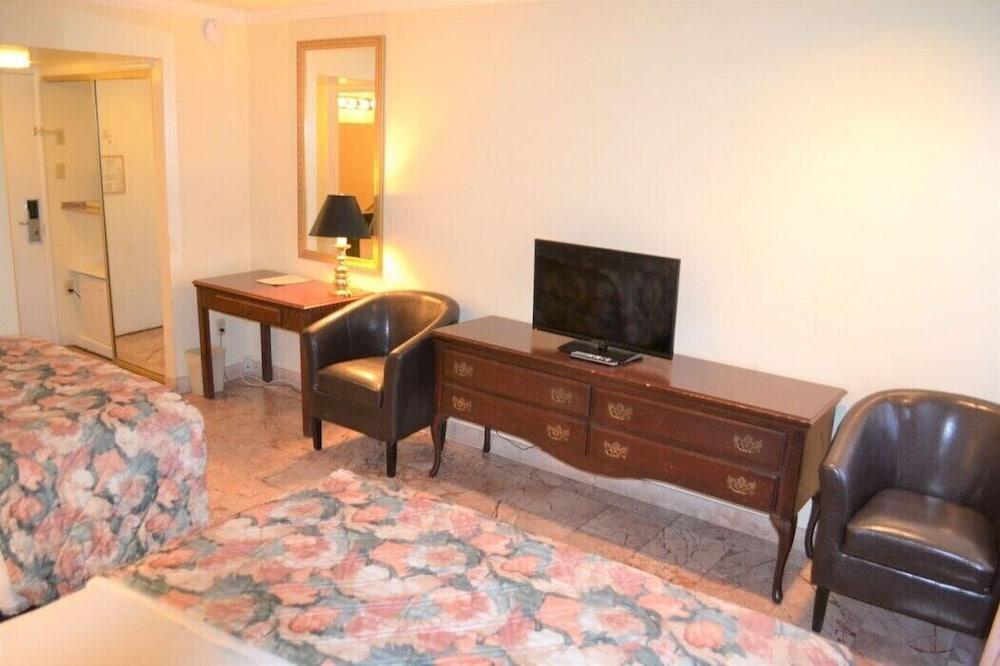 Merced Inn and Suites