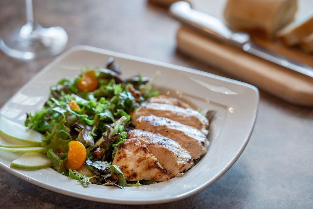 Fairbanks Princess Riverside Lodge