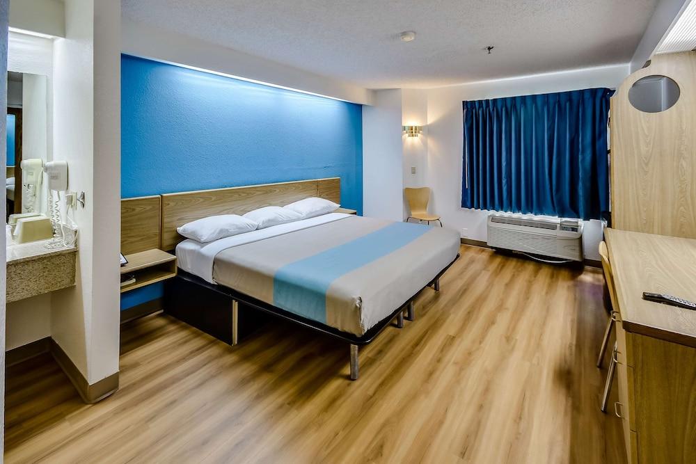 Motel 6 Katy, TX - Houston