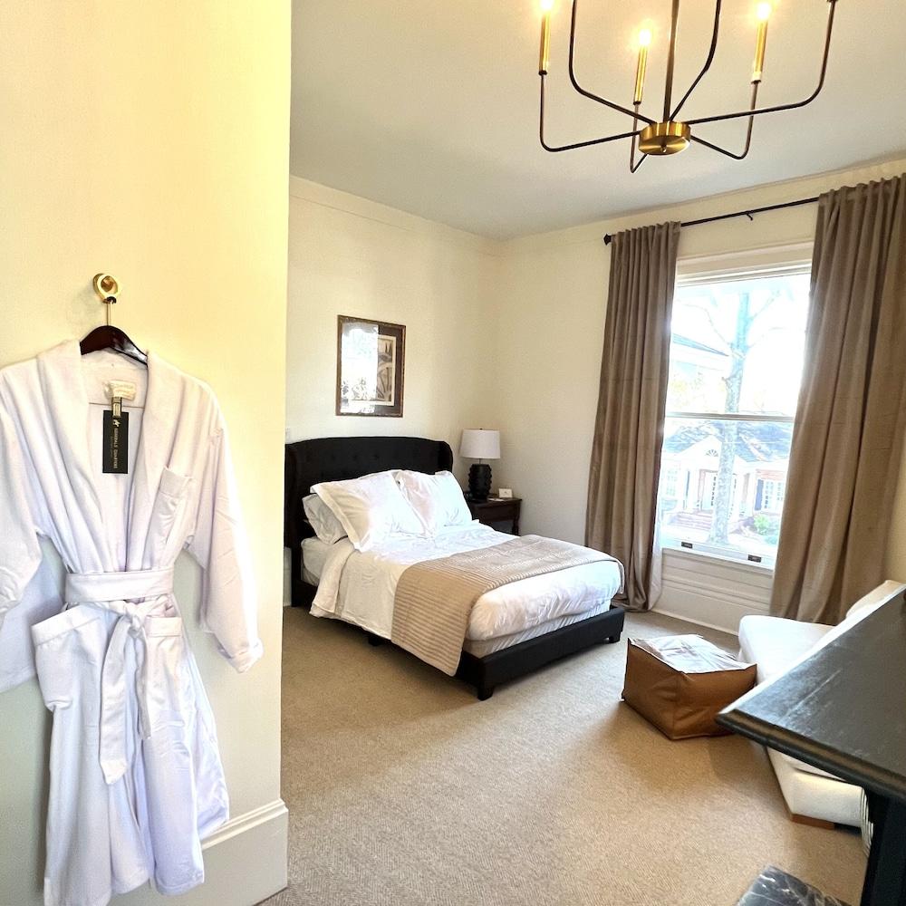 The General's Quarters Boutique Hotel