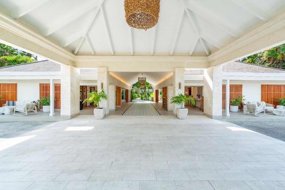 The Sands at Grace Bay