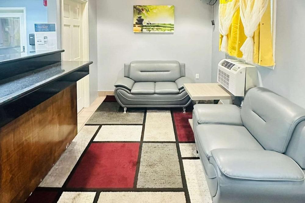 Suburban Studios Abercorn