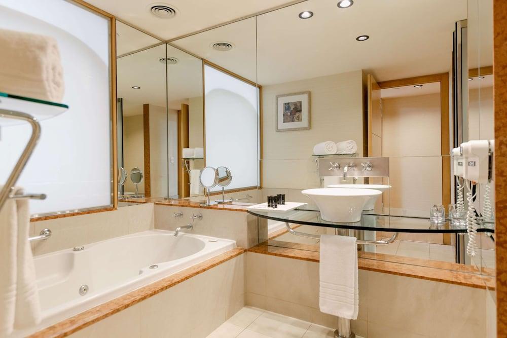 DoubleTree by Hilton Buenos Aires