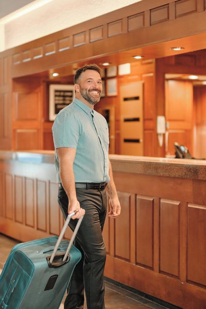 La Saguenéenne - Hôtel et Centre de Congrès