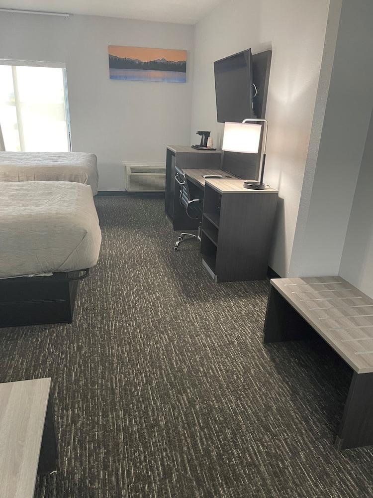 Quality Suites Abilene Mall Area