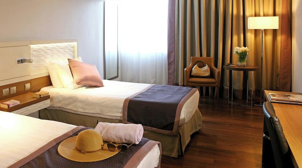 Crowne Plaza Limassol by IHG