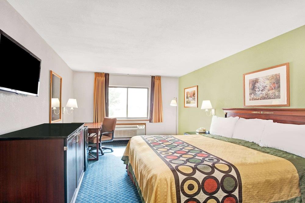 Super 8 by Wyndham West Memphis