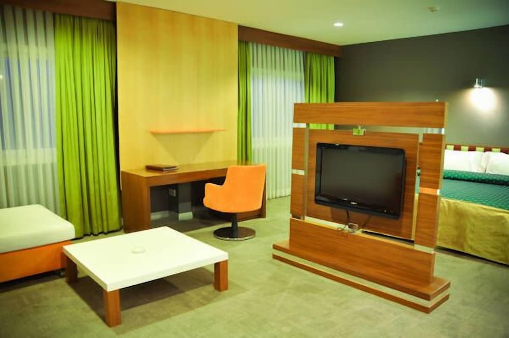 The Crescent Beach Hotel & Leisure Resort