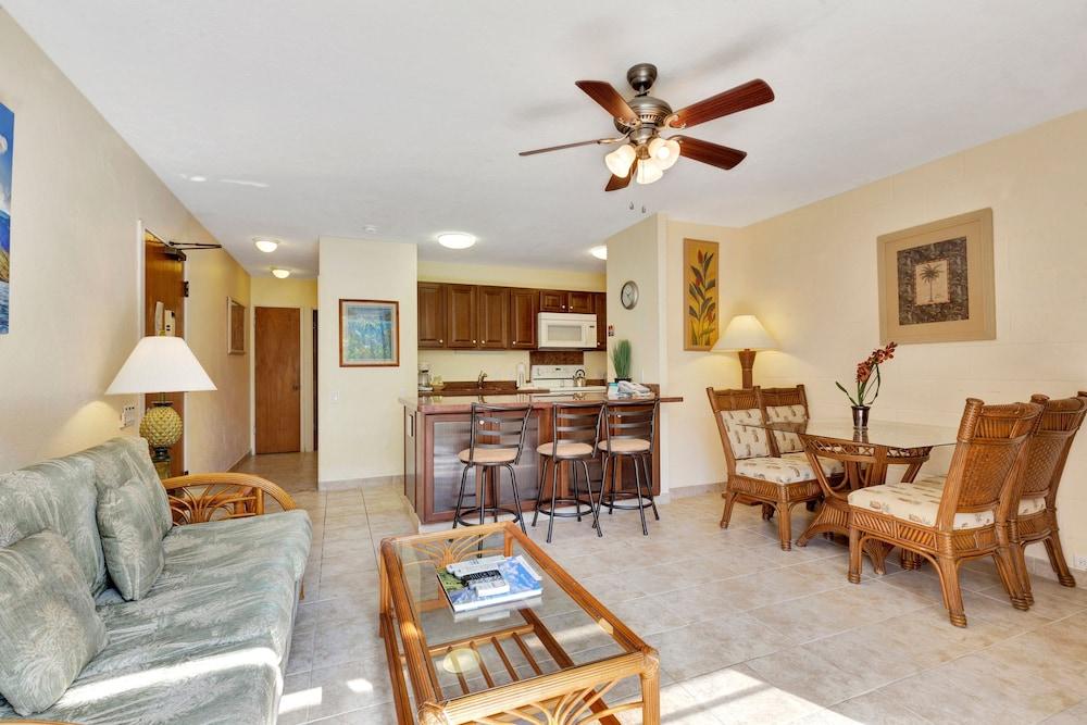 Castle at Kona Bali Kai