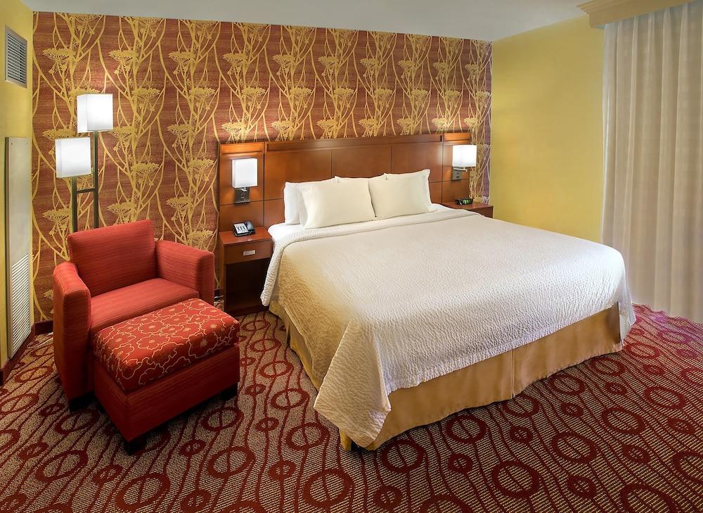 Courtyard by Marriott Niagara Falls