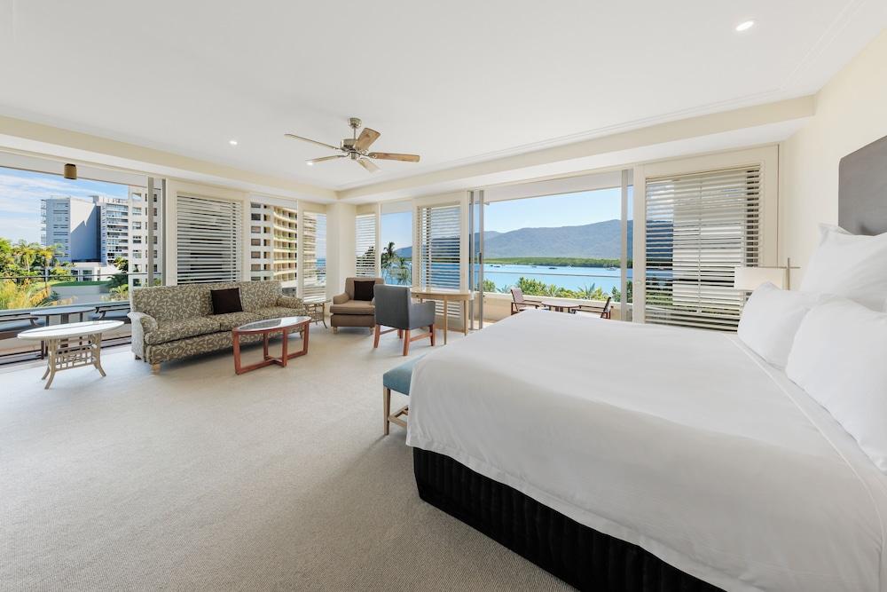 Pullman Reef Hotel Casino