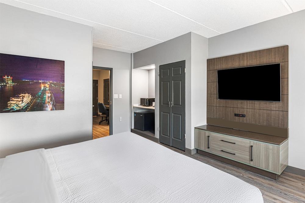 Best Western Plus Savannah Gateway