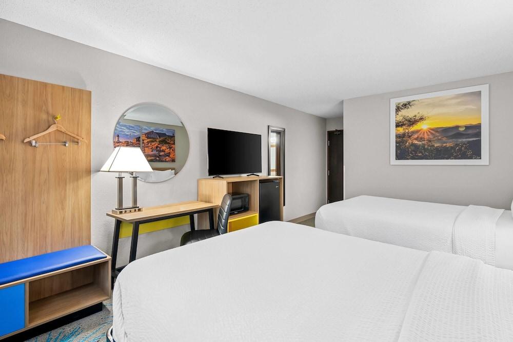 Days Inn by Wyndham Brunswick Bath Area