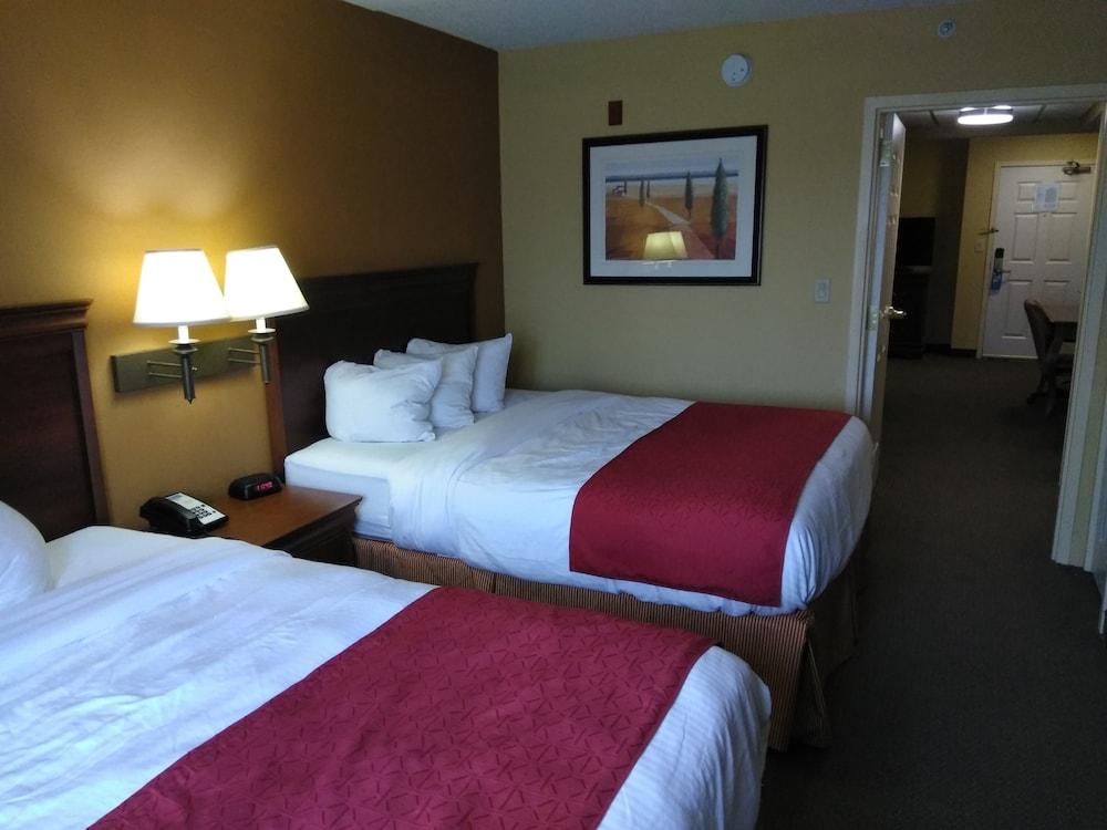 Baymont by Wyndham Clinton