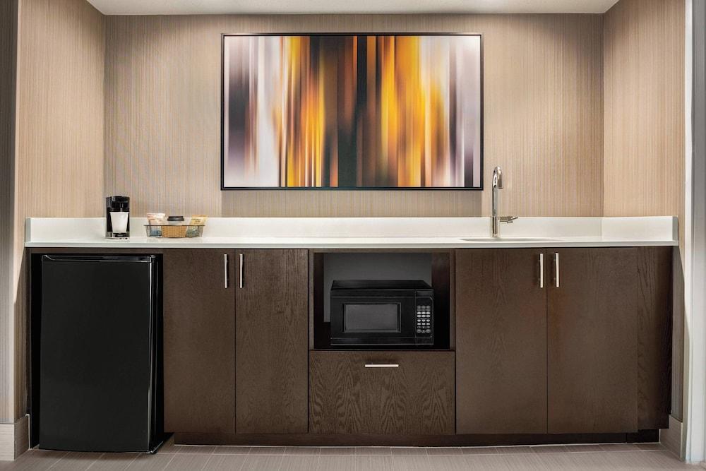 Courtyard by Marriott Dayton North