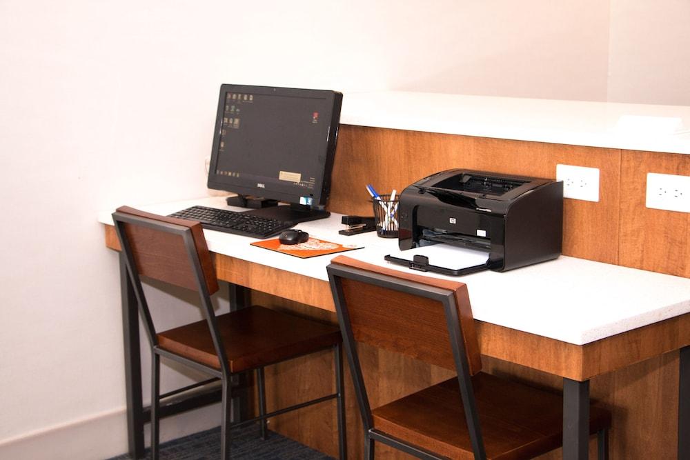 Comfort Inn & Suites Tyler North