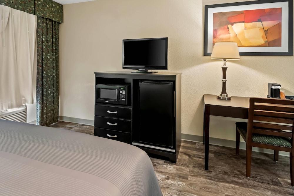 Quality Inn & Suites - Granbury