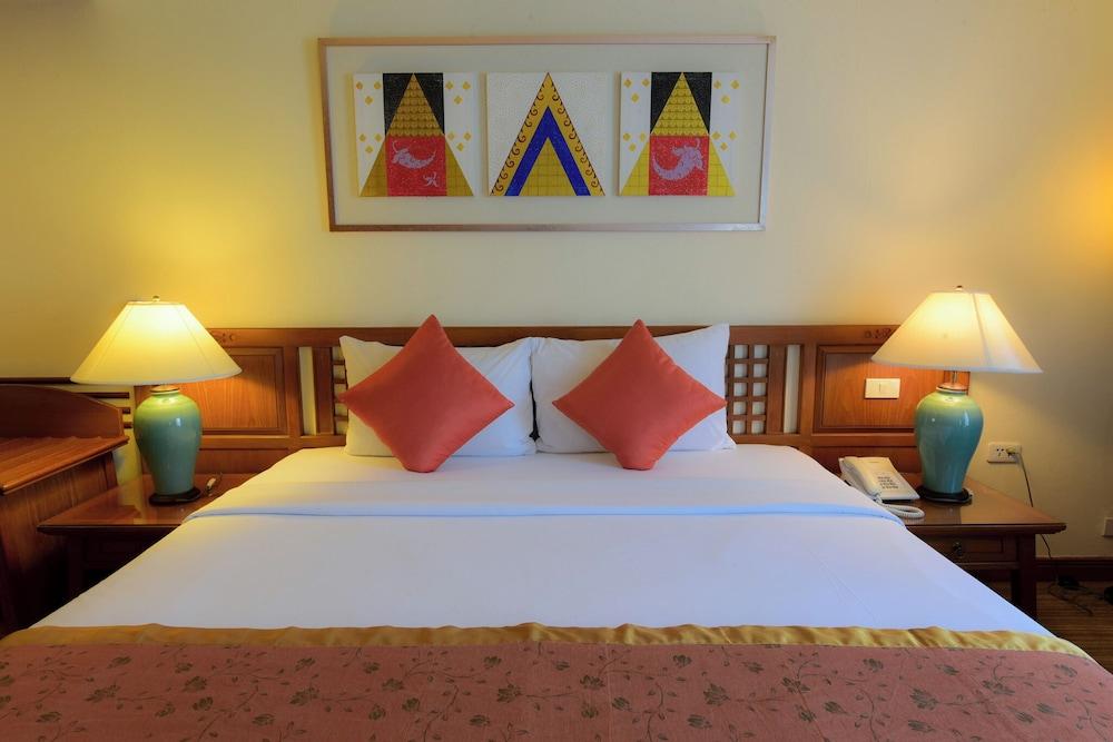 Silom Serene, a Boutique Hotel