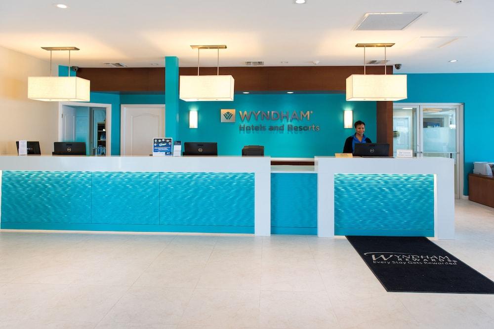 Wyndham Reef Resort Grand Cayman