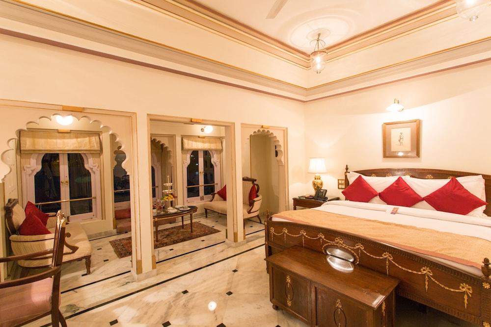 Taj Fateh Prakash Palace