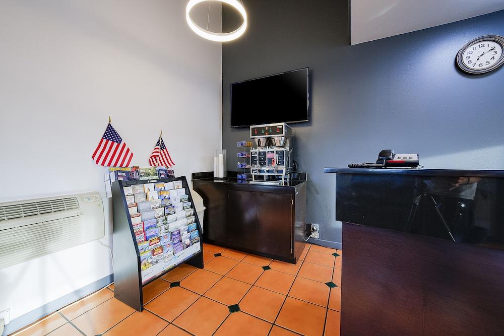 OYO Hotel Hermiston OR, Downtown