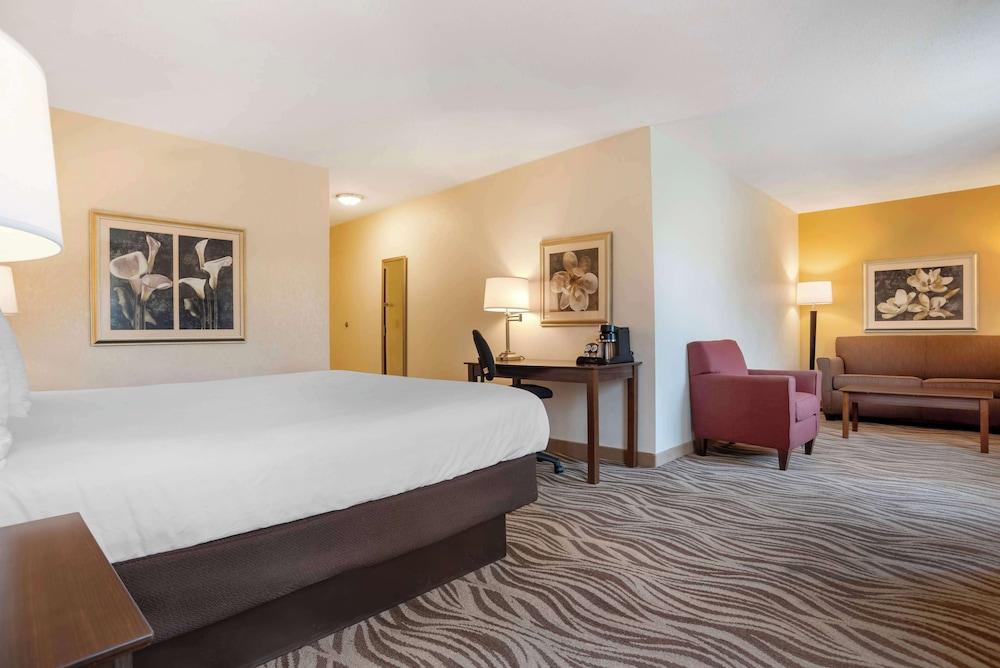 Best Western Plus Oak Mountain Inn