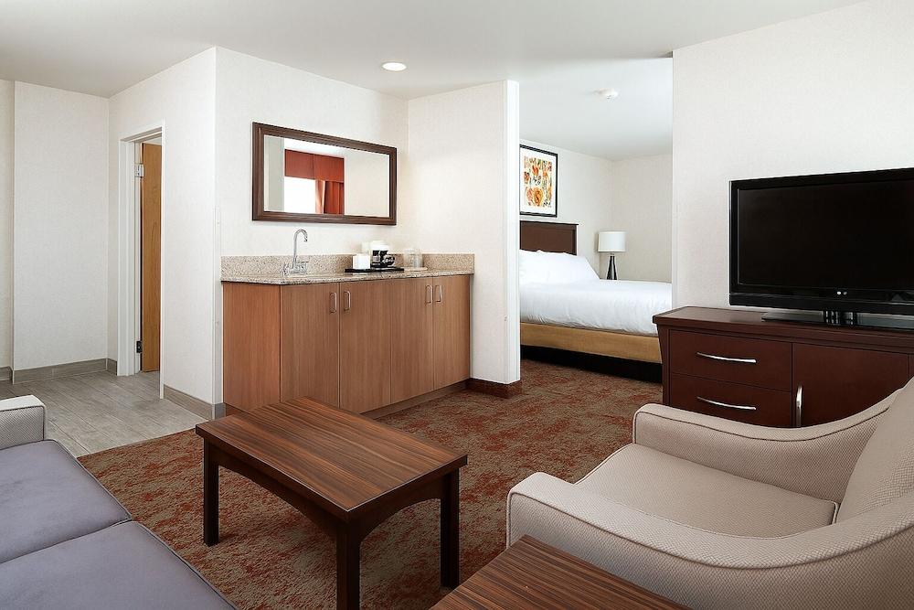 Crystal Inn Hotel & Suites Salt Lake City