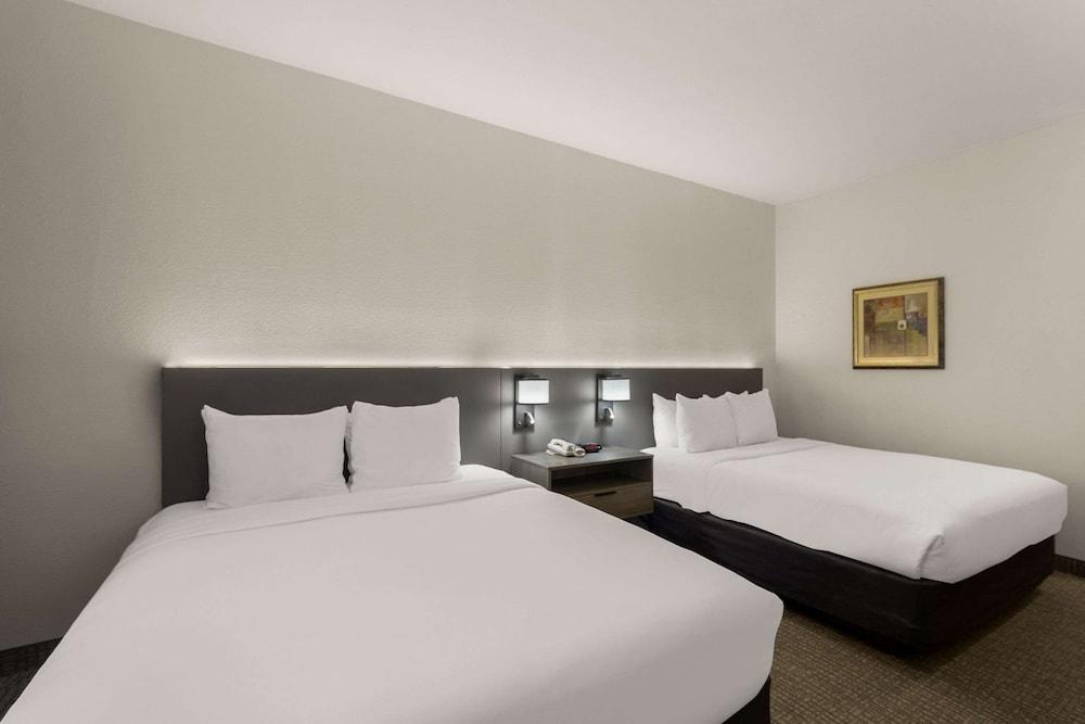 Comfort Inn & Suites Austin North Loop