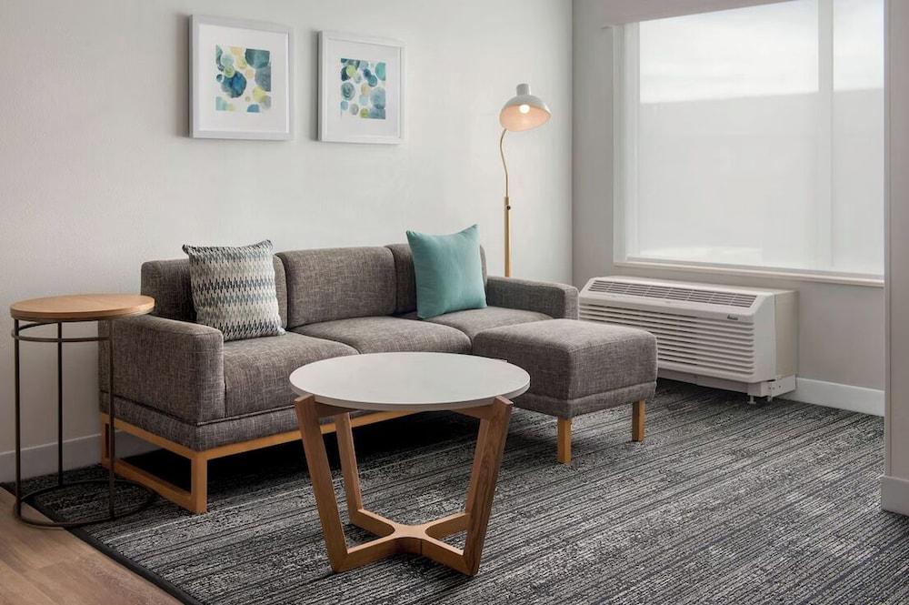 TownePlace Suites by Marriott Portland Airport