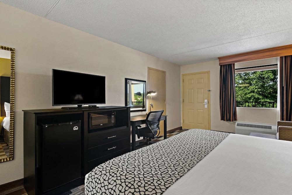 Best Western Windsor Suites