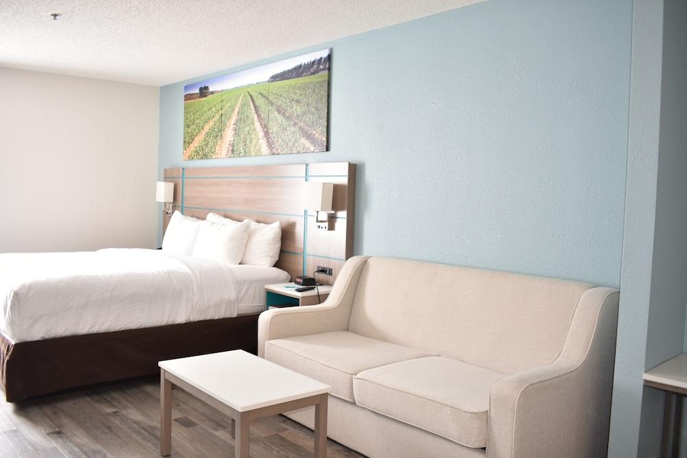 Clarion Pointe Vidalia - Lyons West