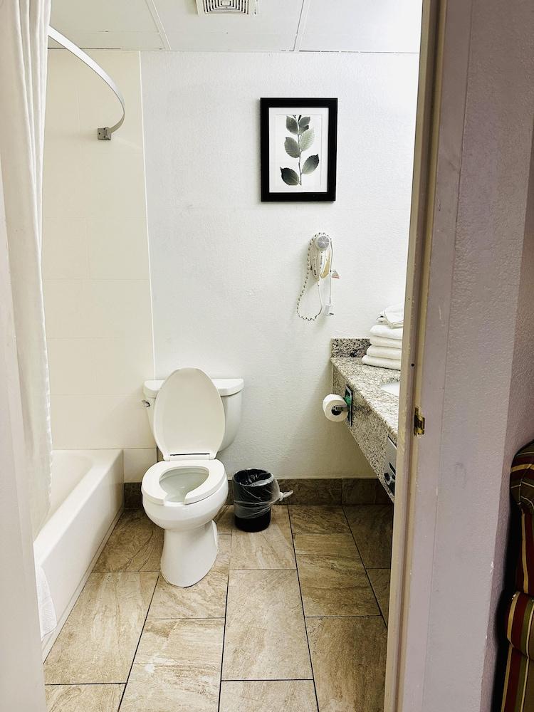 Radiant Inn & Suites