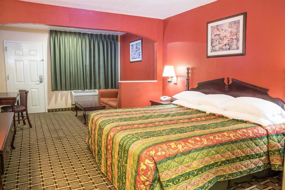 Motel 6 San Marcos, TX - North