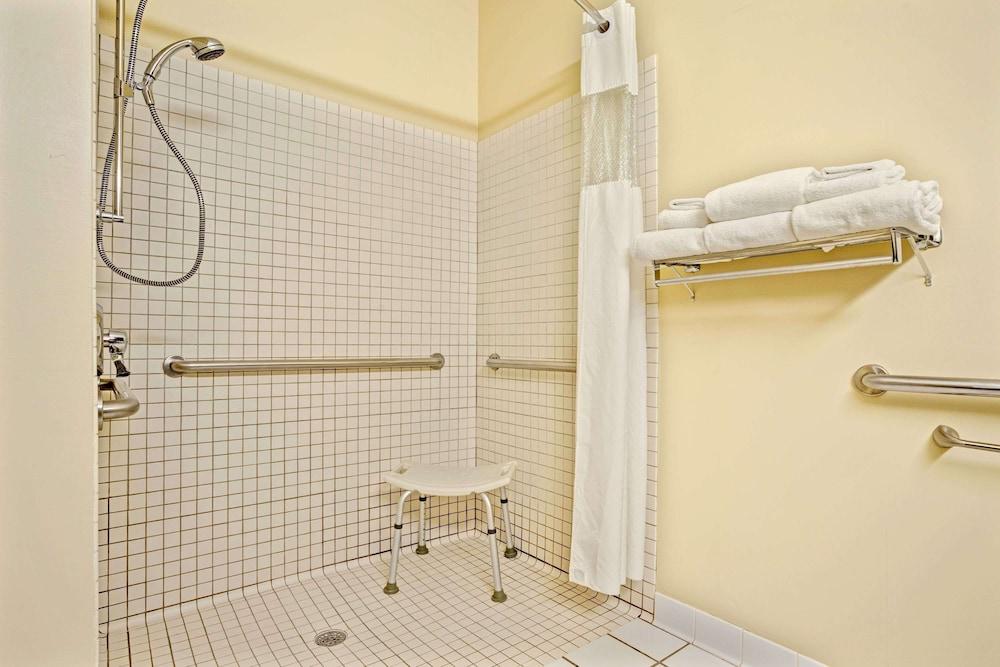 Baymont by Wyndham Wahpeton