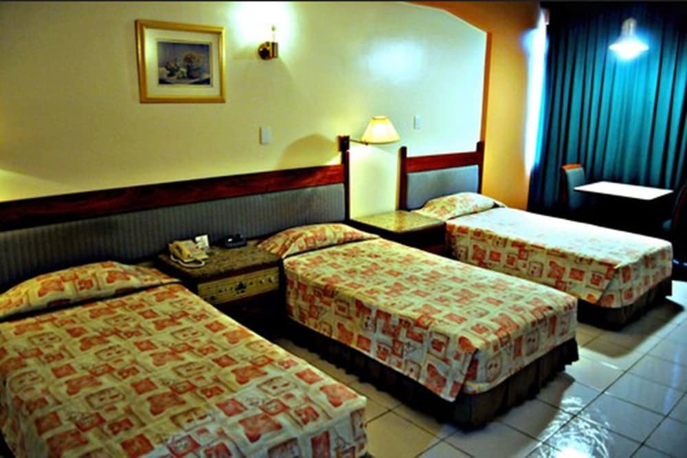 Taj Mahal Continental Hotel