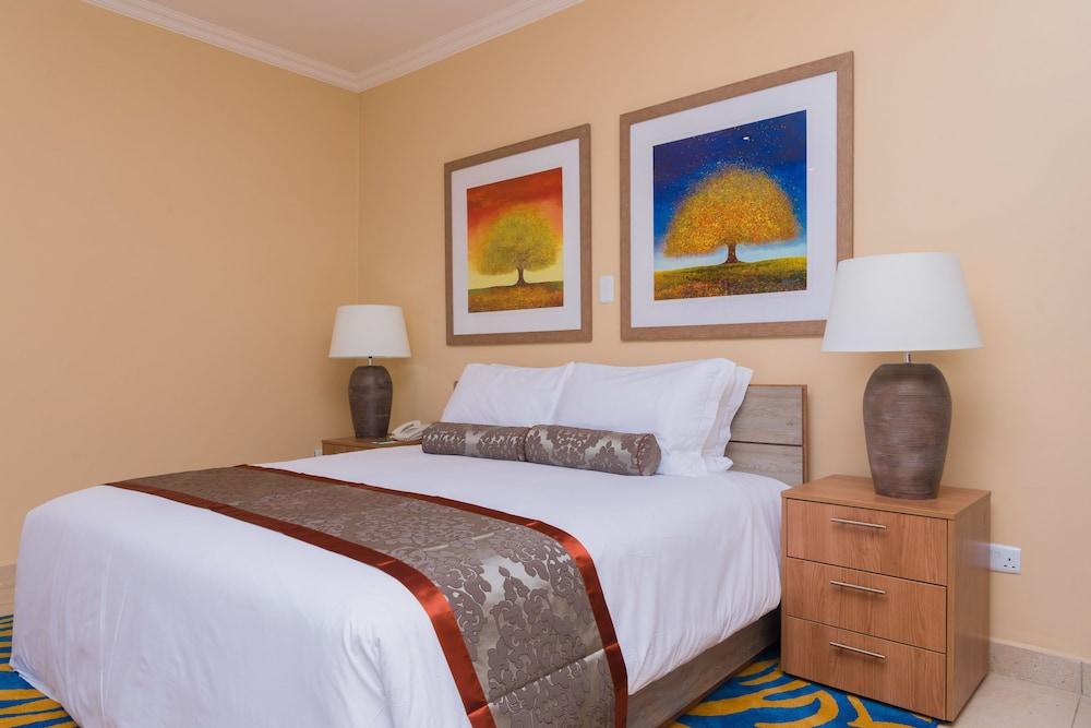 Sunbird Livingstonia Beach Hotel