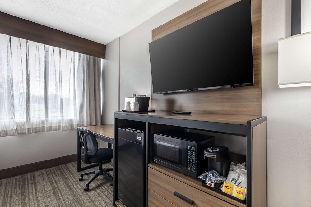 Best Western Plus Laurel